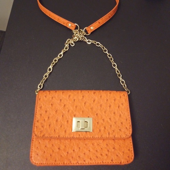 Banana Republic cross body, use 1x excellent . - Picture 2 of 4